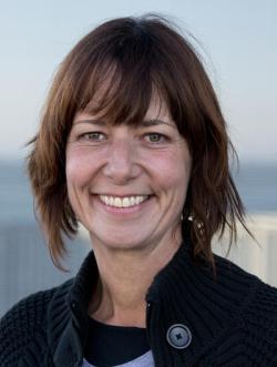 robyn hidgon headshot.jpg