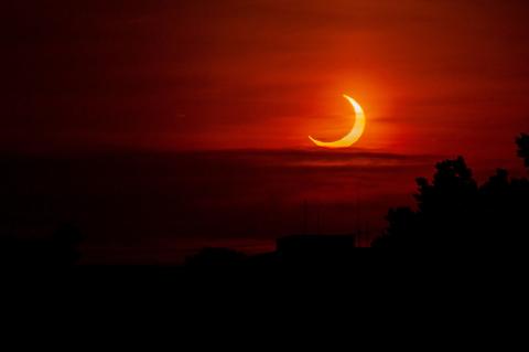Solar eclipse as seen from Rochester taken by Mike Wash TAG Volunteer at RMSC.jpg