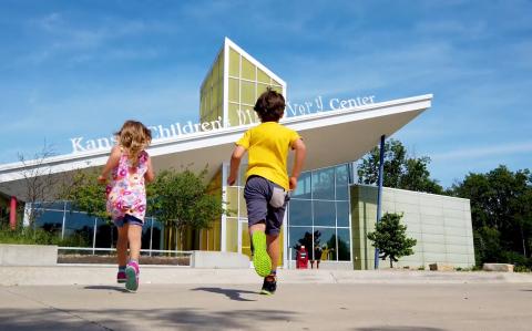 kids_running_in_kansas_childrens_discovery_center.jpg