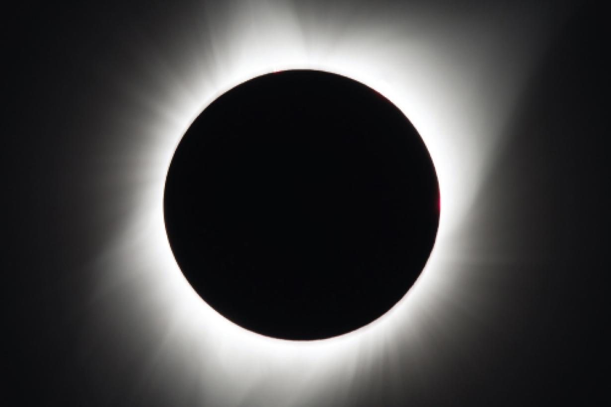 2017 solar eclipse square format