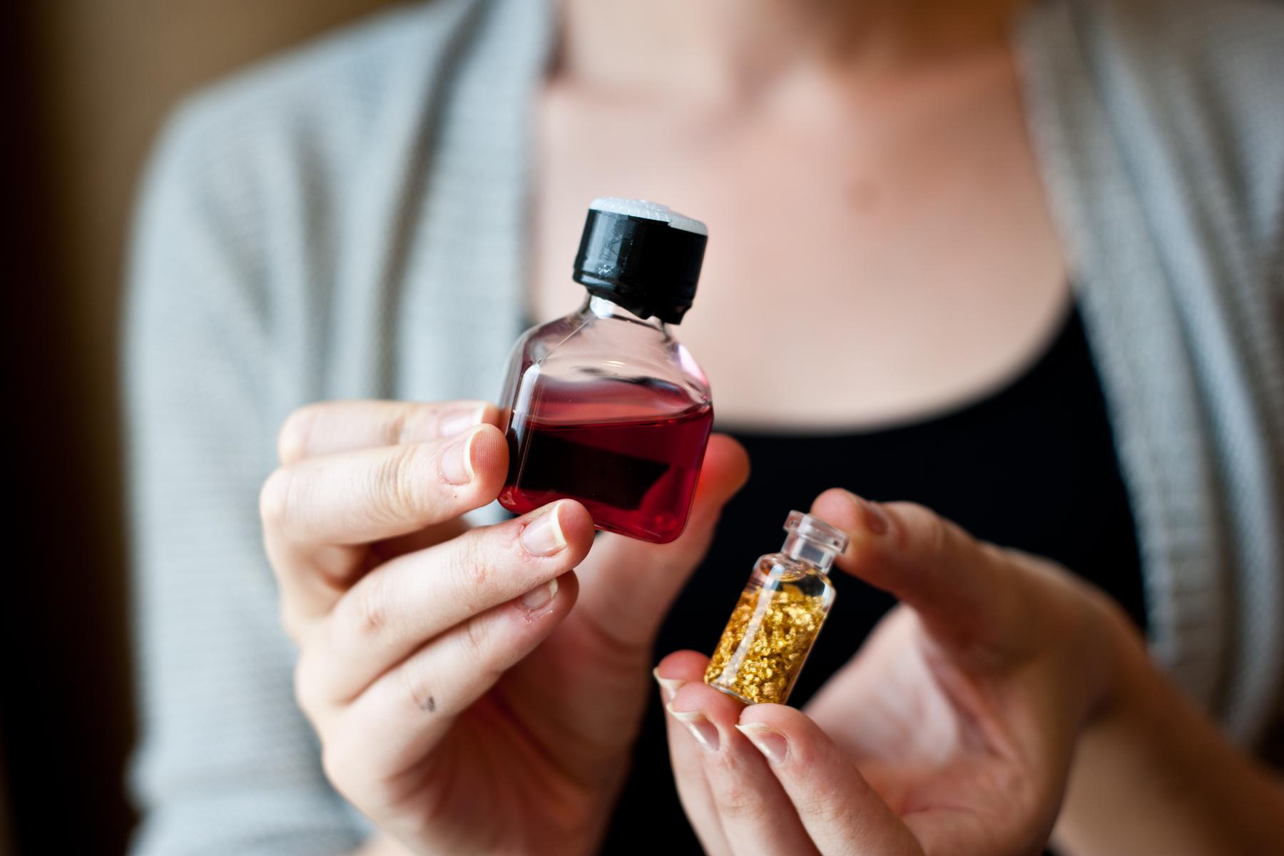 Vials showing nanoscale gold particles that appears red.